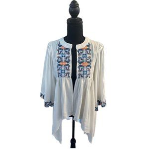 Chelsea & Violet Ivory Embroidered Over Piece Kimono Style Peasant Top Medium Bo